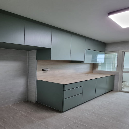 3rm Kitchen + 2 Toilets Resale Package